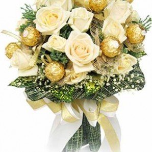 16 Ferrero Rocher pcs 
 12 white Roses 
Wrapped with special "crape paper packing"
 Free Message card
