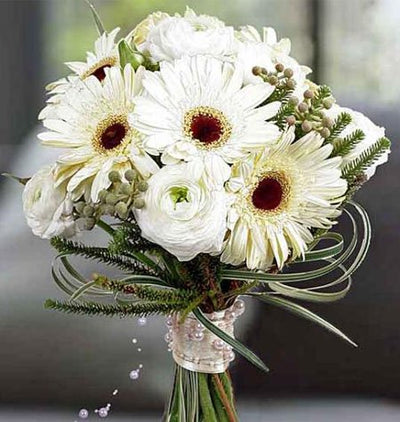 Bouquet of 12 Stem Flowers (Roses and Gerbera mixed)
 Free Message Card
