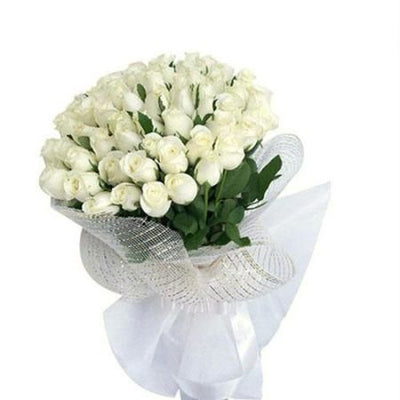 Bouquet of 40 delightful white roses